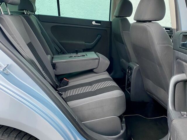 Синий Фольксваген Гольф Плюс, объемом двигателя 1.4 л и пробегом 200 тыс. км за 7500 $, фото 15 на Automoto.ua