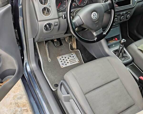 Синий Фольксваген Гольф Плюс, объемом двигателя 1.9 л и пробегом 226 тыс. км за 7600 $, фото 17 на Automoto.ua