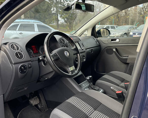 Синий Фольксваген Гольф Плюс, объемом двигателя 1.4 л и пробегом 268 тыс. км за 6999 $, фото 13 на Automoto.ua