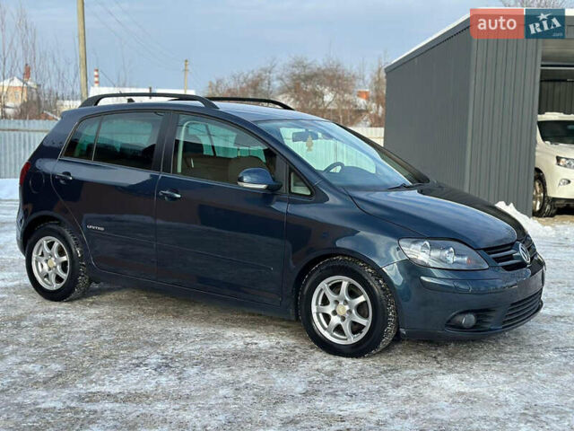 Синий Фольксваген Гольф Плюс, объемом двигателя 1.4 л и пробегом 226 тыс. км за 6750 $, фото 5 на Automoto.ua