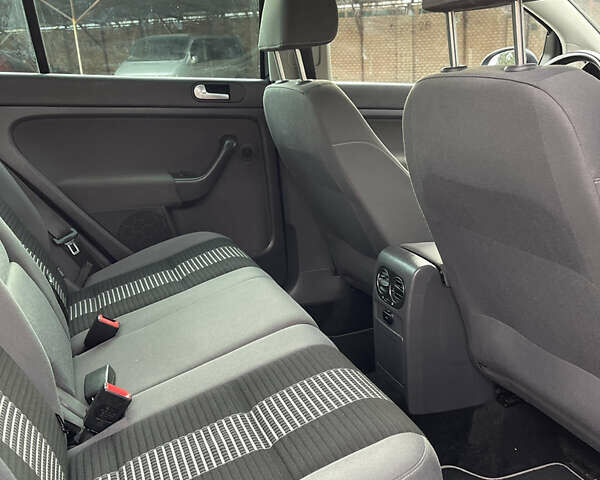 Синий Фольксваген Гольф Плюс, объемом двигателя 1.4 л и пробегом 268 тыс. км за 6799 $, фото 18 на Automoto.ua