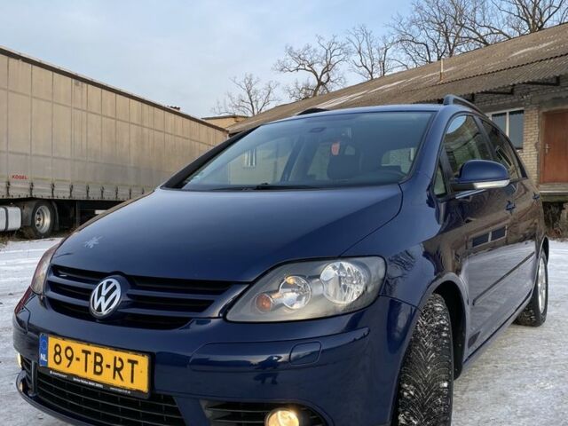 Синий Фольксваген Гольф Плюс, объемом двигателя 1.4 л и пробегом 230 тыс. км за 5950 $, фото 1 на Automoto.ua