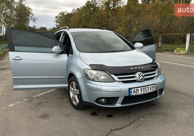 Синий Фольксваген Гольф Плюс, объемом двигателя 1.4 л и пробегом 298 тыс. км за 7800 $, фото 12 на Automoto.ua