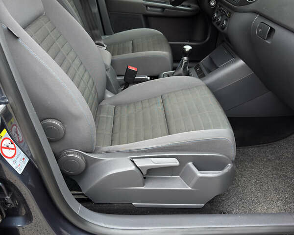 Синий Фольксваген Гольф Плюс, объемом двигателя 1.6 л и пробегом 169 тыс. км за 6899 $, фото 6 на Automoto.ua