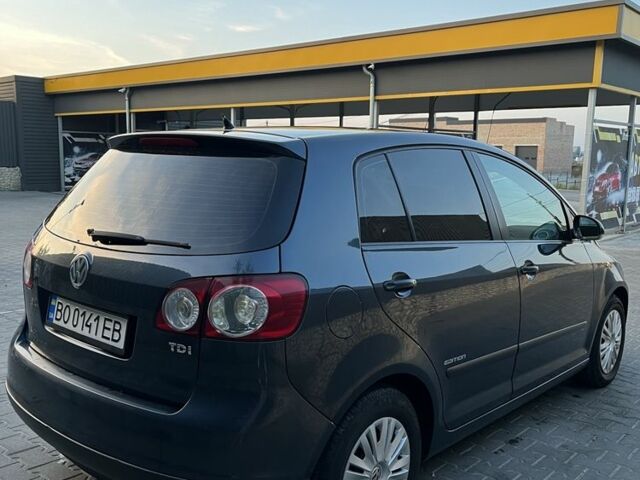 Синий Фольксваген Гольф Плюс, объемом двигателя 1.9 л и пробегом 301 тыс. км за 6000 $, фото 5 на Automoto.ua