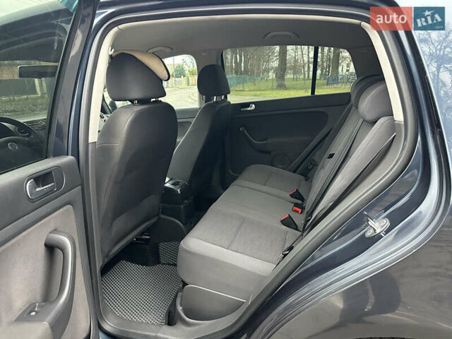 Синий Фольксваген Гольф Плюс, объемом двигателя 1.6 л и пробегом 217 тыс. км за 6200 $, фото 35 на Automoto.ua