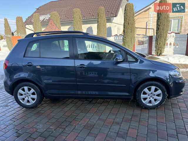 Синій Фольксваген Golf Plus, об'ємом двигуна 1.6 л та пробігом 135 тис. км за 8600 $, фото 12 на Automoto.ua