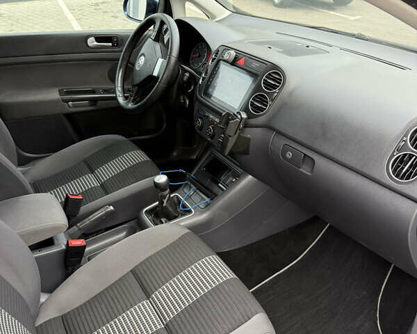 Синій Фольксваген Golf Plus, об'ємом двигуна 1.4 л та пробігом 228 тис. км за 6700 $, фото 29 на Automoto.ua