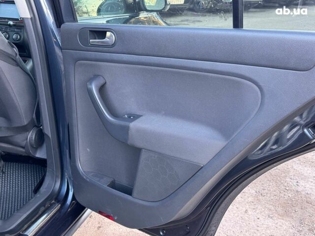 Синій Фольксваген Golf Plus, об'ємом двигуна 1.6 л та пробігом 215 тис. км за 7490 $, фото 18 на Automoto.ua