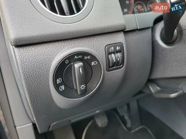 Фольксваген Гольф Плюс 2008 в Луцке на Automoto.ua Синий Фольксваген Гольф Плюс, объемом двигателя 1.4 л и пробегом 125 тыс. км за 7300 $, фото 24 на Automoto.ua