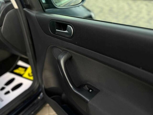 Синий Фольксваген Гольф Плюс, объемом двигателя 1.4 л и пробегом 188 тыс. км за 6500 $, фото 9 на Automoto.ua