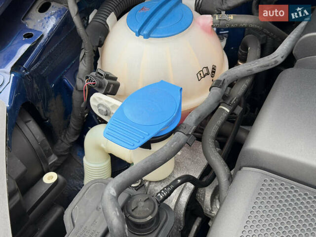 Синій Фольксваген Golf Plus, об'ємом двигуна 1.6 л та пробігом 153 тис. км за 7650 $, фото 83 на Automoto.ua