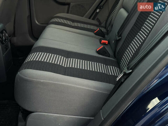 Синий Фольксваген Гольф Плюс, объемом двигателя 1.6 л и пробегом 174 тыс. км за 6350 $, фото 44 на Automoto.ua