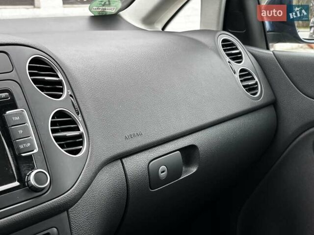 Синий Фольксваген Гольф Плюс, объемом двигателя 1.6 л и пробегом 238 тыс. км за 6850 $, фото 121 на Automoto.ua