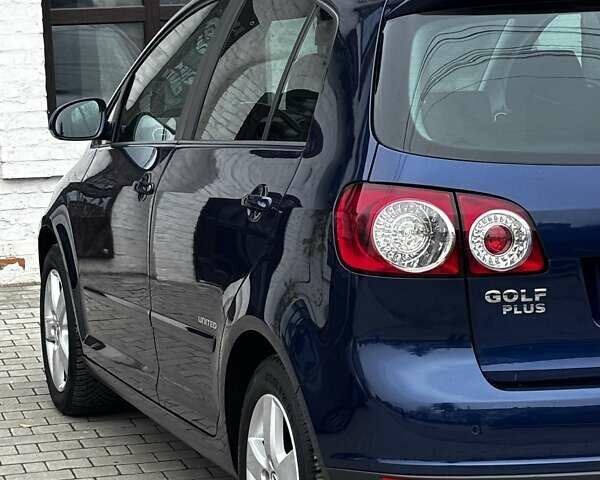 Синий Фольксваген Гольф Плюс, объемом двигателя 1.6 л и пробегом 238 тыс. км за 6850 $, фото 32 на Automoto.ua