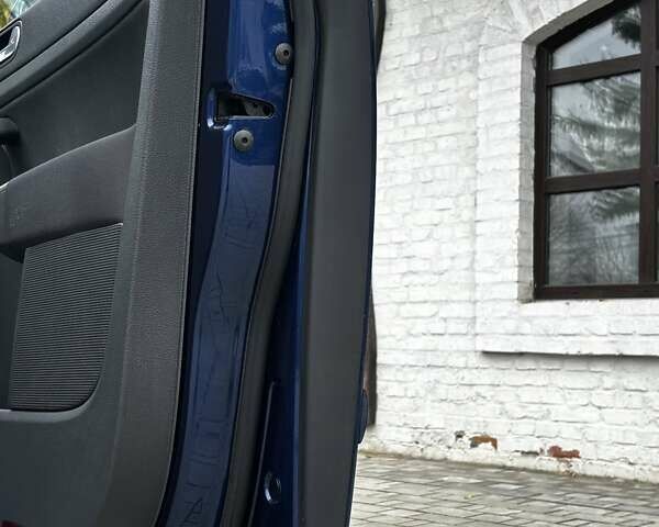 Синий Фольксваген Гольф Плюс, объемом двигателя 1.6 л и пробегом 238 тыс. км за 6850 $, фото 94 на Automoto.ua