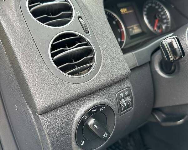 Синий Фольксваген Гольф Плюс, объемом двигателя 0 л и пробегом 218 тыс. км за 7950 $, фото 25 на Automoto.ua