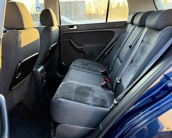 Синій Фольксваген Golf Plus, об'ємом двигуна 1.4 л та пробігом 174 тис. км за 8300 $, фото 88 на Automoto.ua