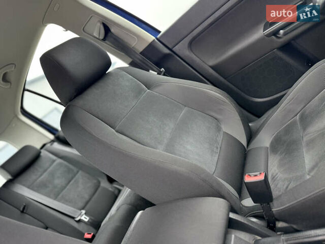 Синій Фольксваген Golf Plus, об'ємом двигуна 1.4 л та пробігом 174 тис. км за 8500 $, фото 98 на Automoto.ua