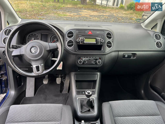 Синий Фольксваген Гольф Плюс, объемом двигателя 1.4 л и пробегом 220 тыс. км за 7200 $, фото 16 на Automoto.ua