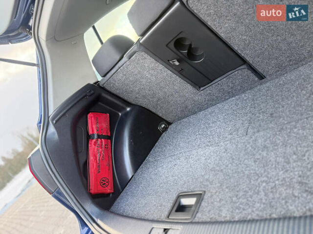 Синій Фольксваген Golf Plus, об'ємом двигуна 1.4 л та пробігом 174 тис. км за 8300 $, фото 124 на Automoto.ua