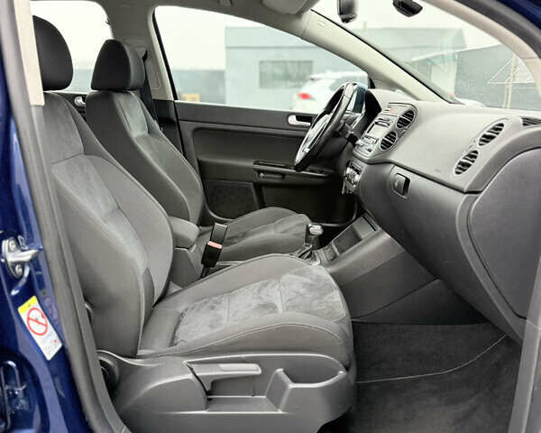 Синій Фольксваген Golf Plus, об'ємом двигуна 1.4 л та пробігом 174 тис. км за 8500 $, фото 93 на Automoto.ua