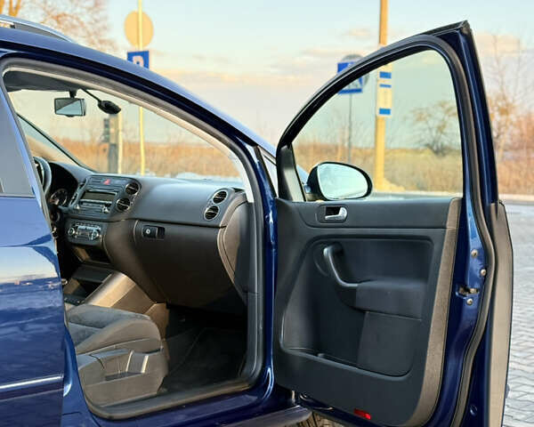 Синій Фольксваген Golf Plus, об'ємом двигуна 1.4 л та пробігом 174 тис. км за 8300 $, фото 108 на Automoto.ua