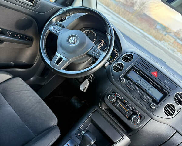 Синій Фольксваген Golf Plus, об'ємом двигуна 1.4 л та пробігом 174 тис. км за 8300 $, фото 120 на Automoto.ua