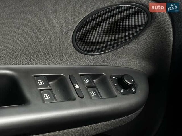 Синий Фольксваген Гольф Плюс, объемом двигателя 1.6 л и пробегом 238 тыс. км за 6850 $, фото 113 на Automoto.ua