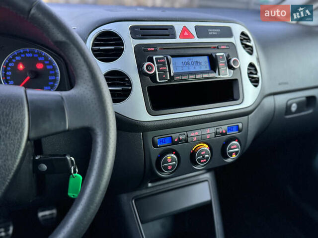 Синій Фольксваген Golf Plus, об'ємом двигуна 1.6 л та пробігом 219 тис. км за 7790 $, фото 25 на Automoto.ua