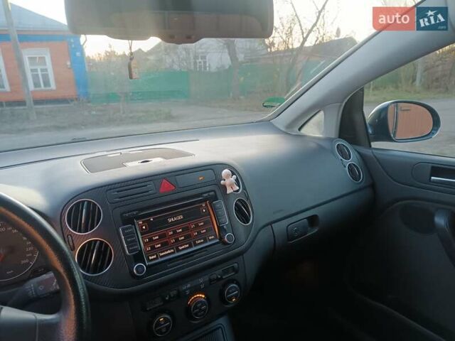 Синий Фольксваген Гольф Плюс, объемом двигателя 1.4 л и пробегом 255 тыс. км за 6650 $, фото 25 на Automoto.ua