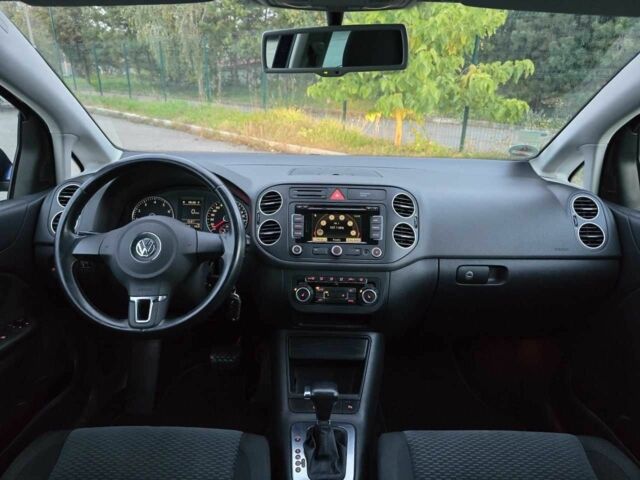 Синий Фольксваген Гольф Плюс, объемом двигателя 1.2 л и пробегом 173 тыс. км за 6999 $, фото 8 на Automoto.ua