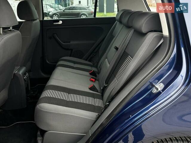 Синий Фольксваген Гольф Плюс, объемом двигателя 1.6 л и пробегом 238 тыс. км за 6850 $, фото 84 на Automoto.ua