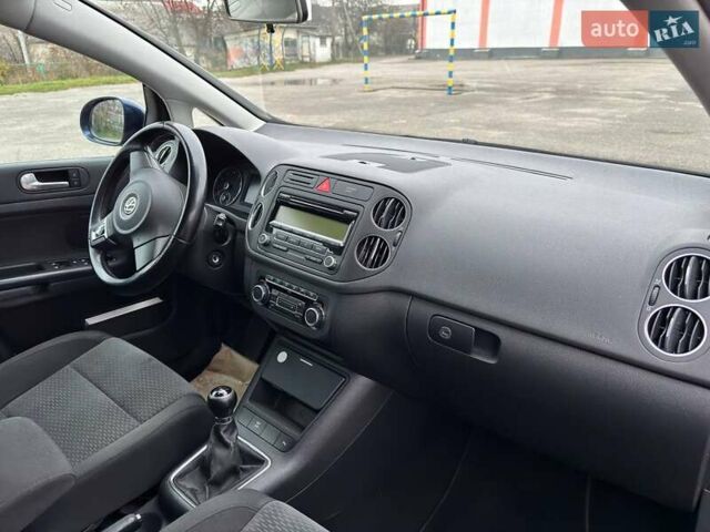 Синій Фольксваген Golf Plus, об'ємом двигуна 1.4 л та пробігом 275 тис. км за 7200 $, фото 8 на Automoto.ua