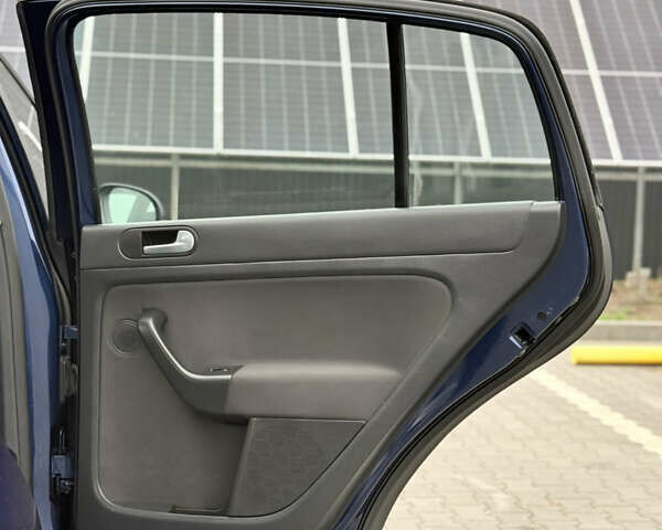 Синій Фольксваген Golf Plus, об'ємом двигуна 1.4 л та пробігом 174 тис. км за 8500 $, фото 81 на Automoto.ua