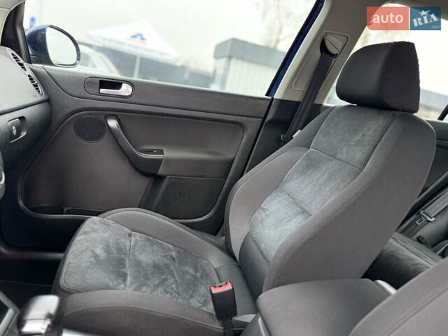 Синій Фольксваген Golf Plus, об'ємом двигуна 1.4 л та пробігом 174 тис. км за 8500 $, фото 50 на Automoto.ua