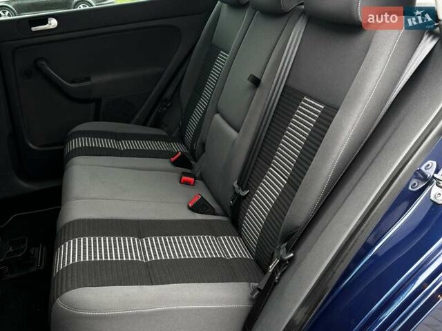 Синий Фольксваген Гольф Плюс, объемом двигателя 1.6 л и пробегом 238 тыс. км за 6850 $, фото 86 на Automoto.ua