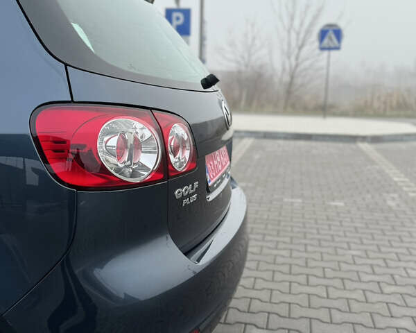 Синий Фольксваген Гольф Плюс, объемом двигателя 1.4 л и пробегом 173 тыс. км за 8400 $, фото 22 на Automoto.ua