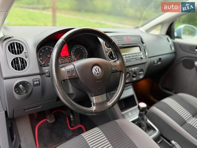 Синій Фольксваген Golf Plus, об'ємом двигуна 1.4 л та пробігом 181 тис. км за 5490 $, фото 46 на Automoto.ua
