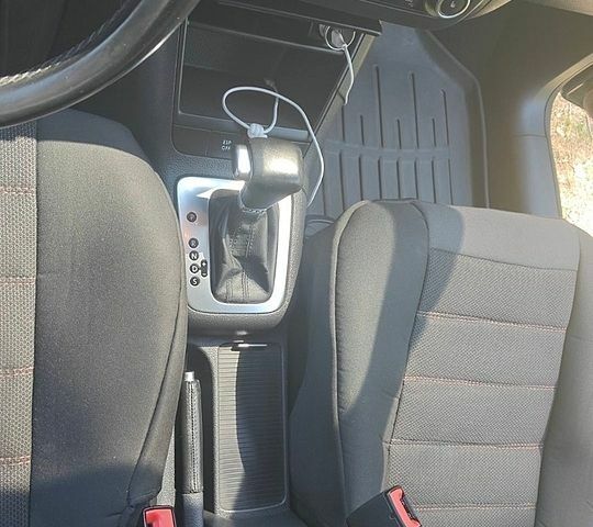 Синій Фольксваген Golf Plus, об'ємом двигуна 1.39 л та пробігом 166 тис. км за 8500 $, фото 18 на Automoto.ua