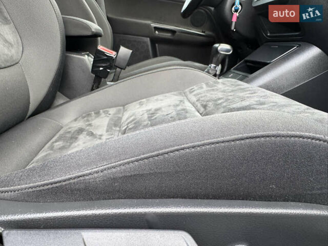 Синий Фольксваген Гольф Плюс, объемом двигателя 1.4 л и пробегом 173 тыс. км за 8400 $, фото 78 на Automoto.ua