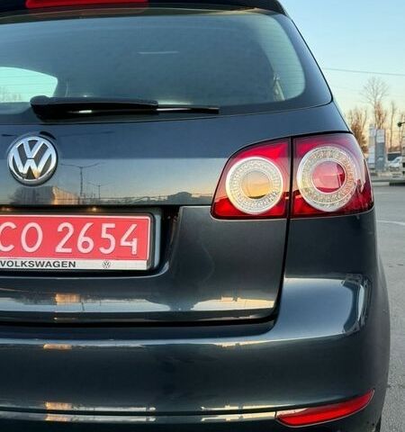 Синий Фольксваген Гольф Плюс, объемом двигателя 1.6 л и пробегом 172 тыс. км за 8888 $, фото 12 на Automoto.ua
