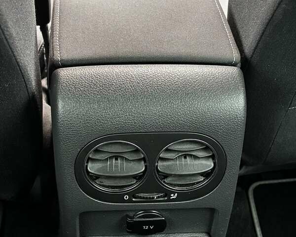 Синий Фольксваген Гольф Плюс, объемом двигателя 1.6 л и пробегом 238 тыс. км за 6850 $, фото 108 на Automoto.ua