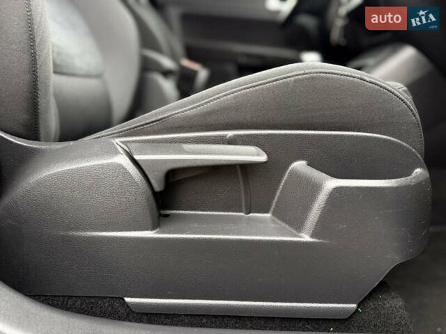 Синій Фольксваген Golf Plus, об'ємом двигуна 1.4 л та пробігом 174 тис. км за 8500 $, фото 97 на Automoto.ua