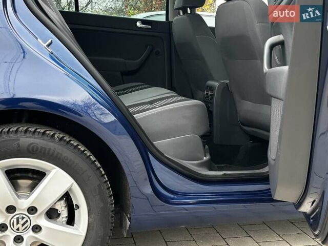Синий Фольксваген Гольф Плюс, объемом двигателя 1.6 л и пробегом 238 тыс. км за 6850 $, фото 90 на Automoto.ua