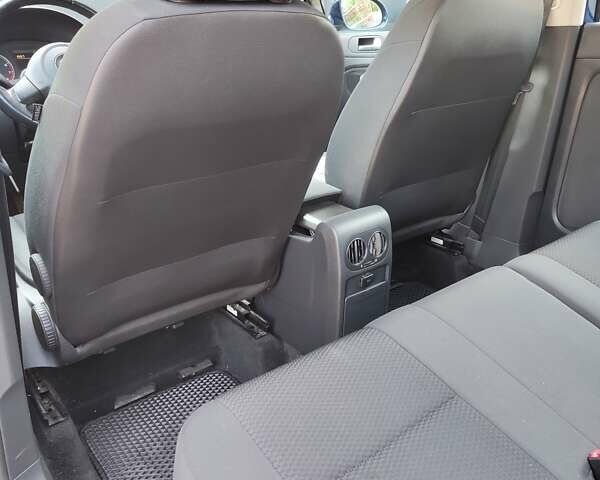 Синій Фольксваген Golf Plus, об'ємом двигуна 1.2 л та пробігом 256 тис. км за 7100 $, фото 15 на Automoto.ua