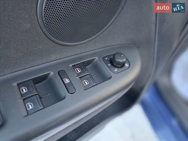 Синий Фольксваген Гольф Плюс, объемом двигателя 1.2 л и пробегом 152 тыс. км за 6200 $, фото 30 на Automoto.ua