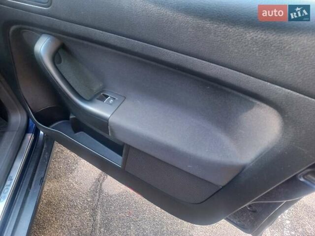 Синий Фольксваген Гольф Плюс, объемом двигателя 1.97 л и пробегом 180 тыс. км за 9500 $, фото 16 на Automoto.ua