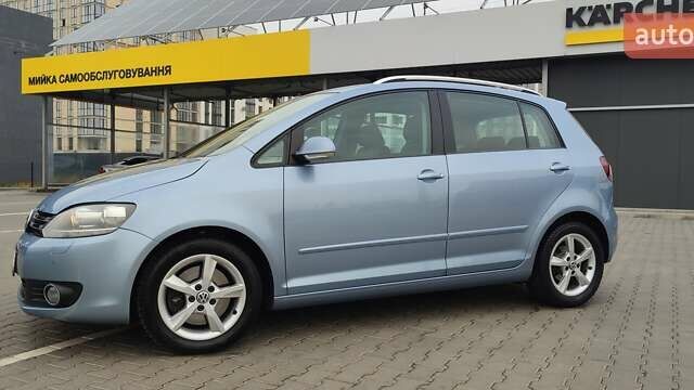 Синий Фольксваген Гольф Плюс, объемом двигателя 1.4 л и пробегом 152 тыс. км за 9300 $, фото 2 на Automoto.ua