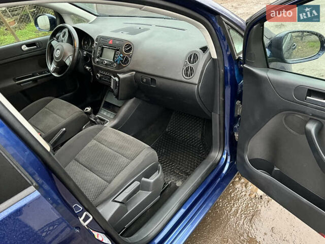 Синій Фольксваген Golf Plus, об'ємом двигуна 1.6 л та пробігом 331 тис. км за 6500 $, фото 15 на Automoto.ua